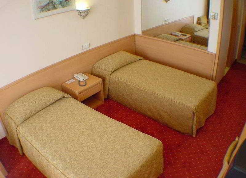 Hotel Suix Lara Анталия Екстериор снимка