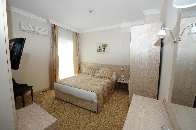 Hotel Suix Lara Анталия Екстериор снимка