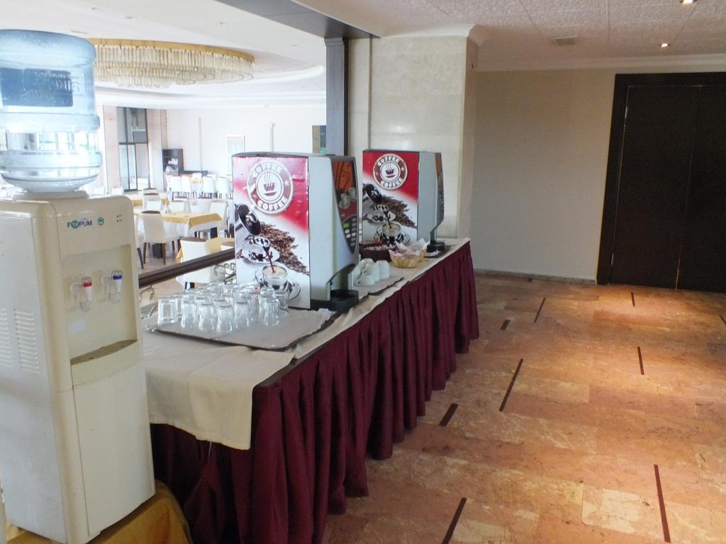 Hotel Suix Lara Анталия Екстериор снимка